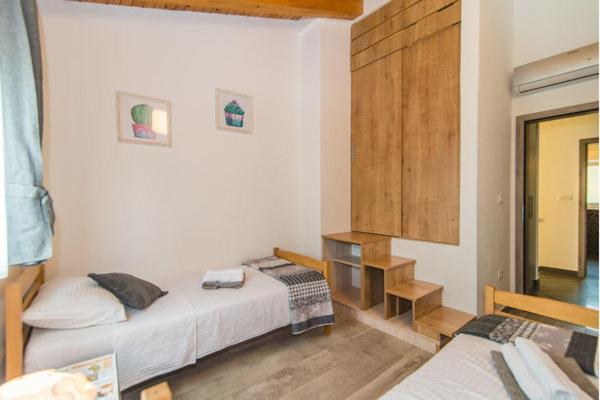 Villa Silver Novigrad With Private Pool Exterior photo
