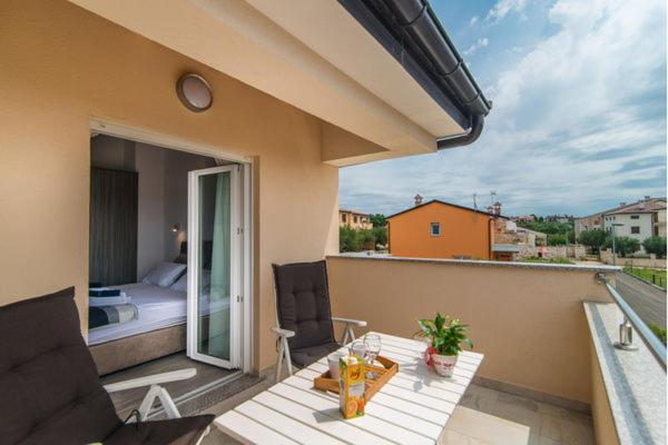 Villa Silver Novigrad With Private Pool Exterior photo